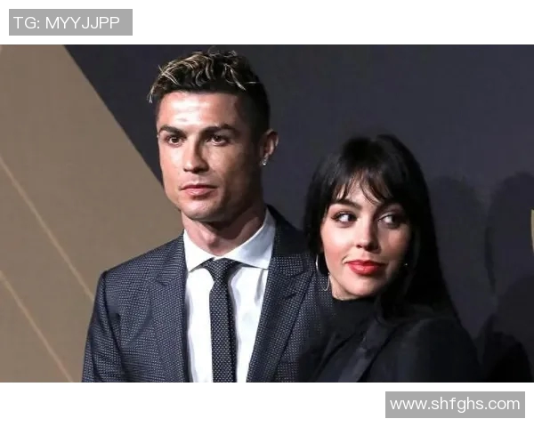 郑州足球明星的妻子是谁揭秘她的背景与生活故事