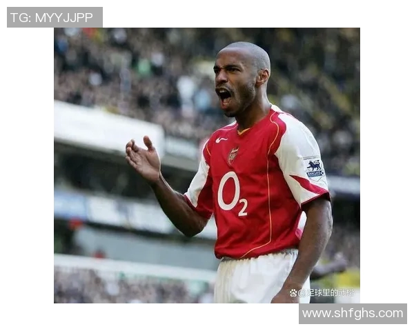 足球传奇亨利的国籍揭秘与他的辉煌职业生涯回顾